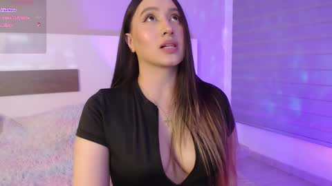 Snapshot of nailahk chatting on 18, 9, 2025 NAILAHK online show from 18, 9, 2025