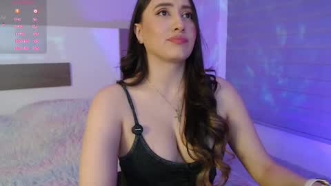 Snapshot of nailahk chatting on 28, 11, 2025 NAILAHK online show from 28, 11, 2025