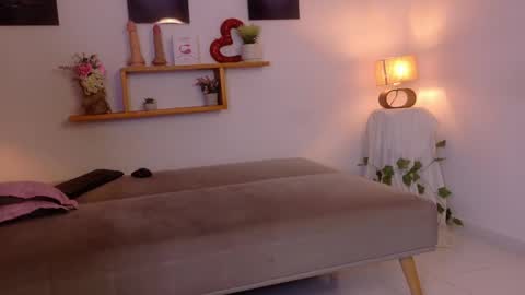 nairagold_ online show from 15, 5, 2026