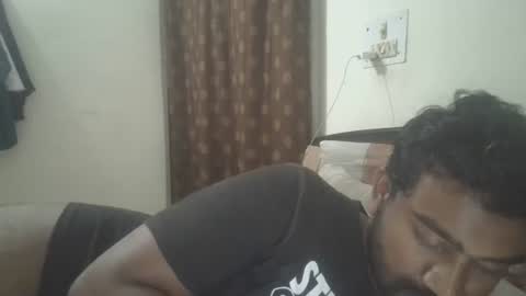 NAIRANANDU28 online show from 19, 4, 2026