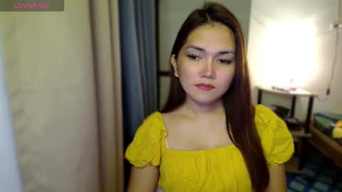 Snapshot of naisha143 chatting on 23, 10, 2025 MARY MAE online show from 23, 10, 2025