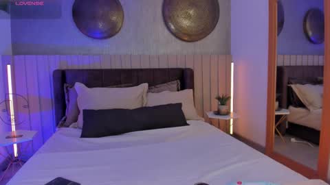 Naisha Ford online show from 14, 11, 2025