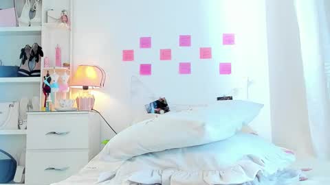 Snapshot of naissha chatting on 18, 10, 2025 Naissha online show from 18, 10, 2025