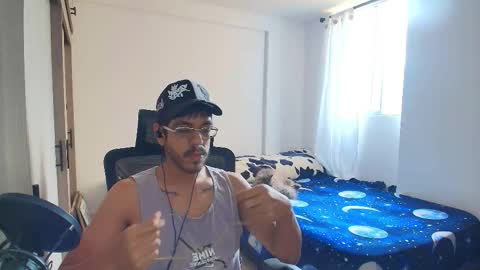 Snapshot of naitsihrc chatting on 23, 11, 2025 Nait online show from 23, 11, 2025