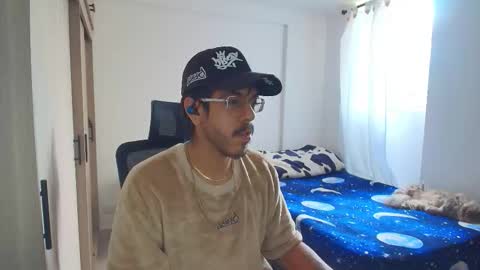 Snapshot of naitsihrc chatting on 26, 11, 2025 Nait online show from 26, 11, 2025