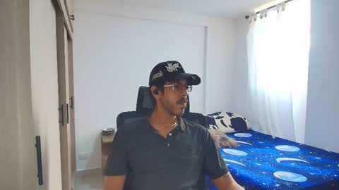 Snapshot of naitsihrc chatting on 27, 11, 2025 Nait online show from 27, 11, 2025