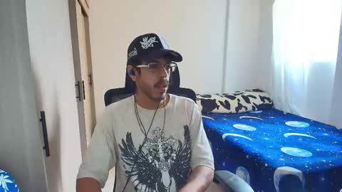 Snapshot of naitsihrc chatting on 28, 11, 2025 Nait online show from 28, 11, 2025