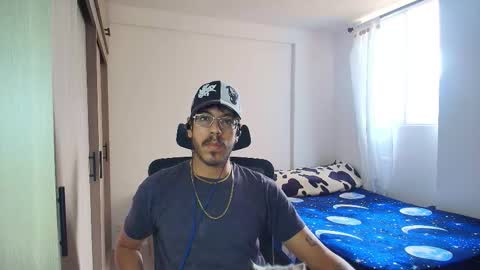 Snapshot of naitsihrc chatting on 5, 12, 2025 Nait online show from 5, 12, 2025