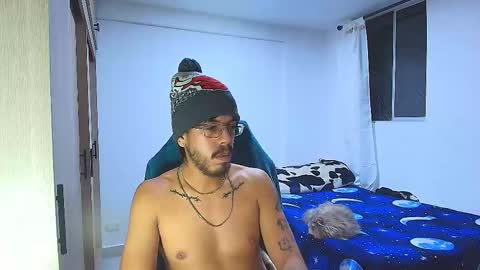 Snapshot of naitsihrc chatting on 14, 12, 2025 Nait online show from 14, 12, 2025