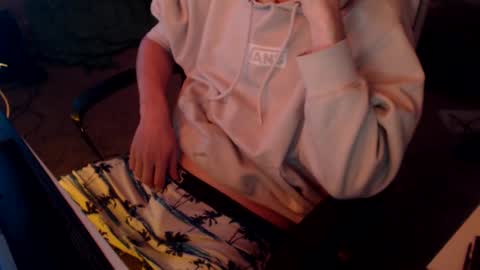 Snapshot of naj8 chatting on 15, 9, 2025 Drew online show from 15, 9, 2025