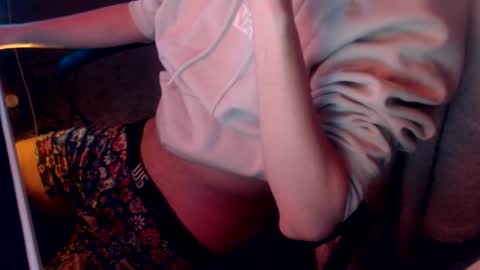 Snapshot of naj8 chatting on 12, 10, 2025 Drew online show from 12, 10, 2025