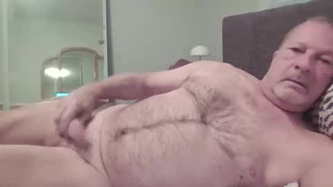 Snapshot of naked4ladies2 chatting on 26, 10, 2025 Naked4Ladies online show from 26, 10, 2025