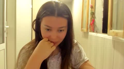 Snapshot of naked_bebe_hot chatting on 8, 9, 2025 naked_bebe_hot online show from 8, 9, 2025