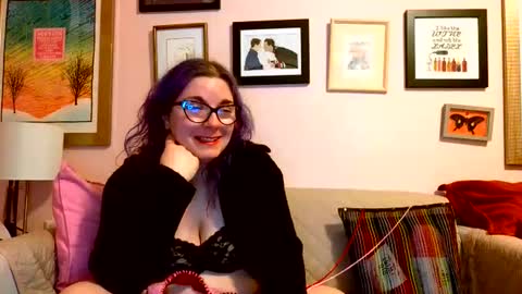 Lizzy online show from 18, 2, 2025