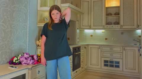 Call me Lee online show from 4, 11, 2025