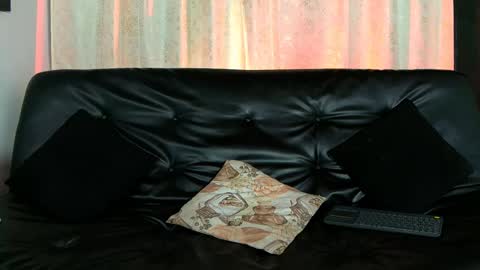 Snapshot of nala_rouss chatting on 6, 4, 2026 NALA online show from 6, 4, 2026