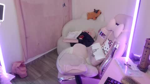 nami_usagi online show from 2, 10, 2025