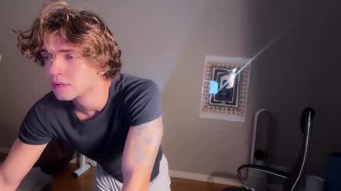 Snapshot of namiraaxel chatting on 1, 12, 2024 Georges online show from 1, 12, 2024