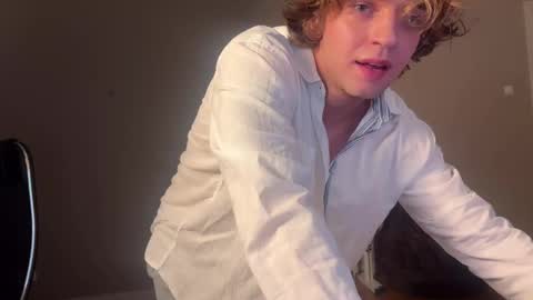 Snapshot of namiraaxel chatting on 20, 12, 2024 Georges online show from 20, 12, 2024