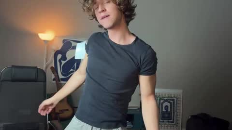 Snapshot of namiraaxel chatting on 1, 2, 2025 Georges online show from 1, 2, 2025