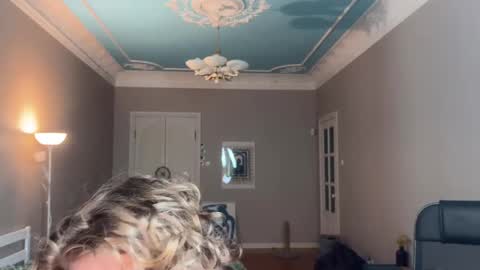 Snapshot of namiraaxel chatting on 22, 2, 2025 Georges online show from 22, 2, 2025