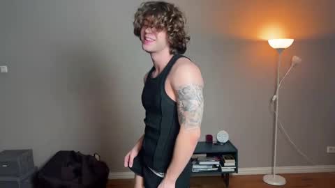 Snapshot of namiraaxel chatting on 6, 3, 2025 Georges online show from 6, 3, 2025