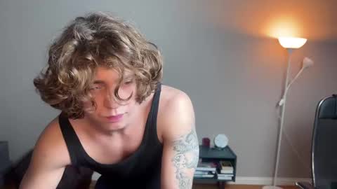 Snapshot of namiraaxel chatting on 7, 3, 2025 Georges online show from 7, 3, 2025