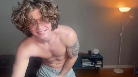 Snapshot of namiraaxel chatting on 10, 3, 2025 Georges online show from 10, 3, 2025