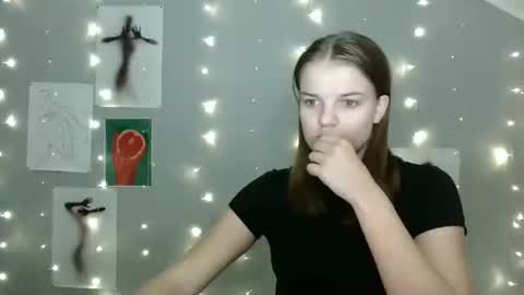 Snapshot of nana_new chatting on 15, 9, 2025 Nana online show from 15, 9, 2025