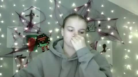 Snapshot of nana_new chatting on 6, 10, 2025 Nana online show from 6, 10, 2025