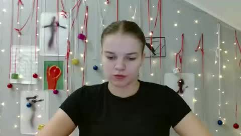 Snapshot of nana_new chatting on 24, 11, 2025 Nana online show from 24, 11, 2025