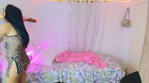 Snapshot of nanami_20 chatting on 1, 12, 2025 samantha online show from 1, 12, 2025