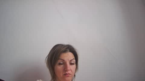 Snapshot of nancy_allia chatting on 17, 10, 2025 Nancy online show from 17, 10, 2025