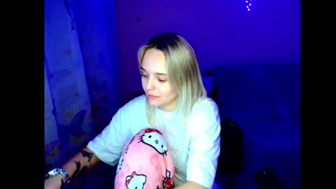 Snapshot of nancy_cutee chatting on 18, 11, 2025 Nancy-Yuki online show from 18, 11, 2025