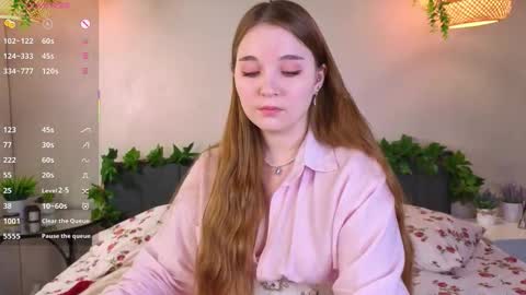 Luna online show from 2, 12, 2025