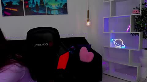 Snapshot of nancyjonson chatting on 10, 11, 2025 Nancy online show from 10, 11, 2025