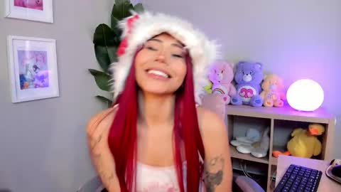 Snapshot of nanii_velvett chatting on 15, 9, 2025 Nanii online show from 15, 9, 2025