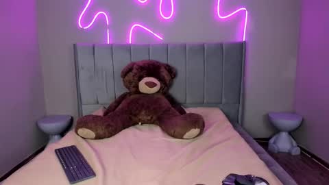 Snapshot of nanii_velvett chatting on 9, 10, 2025 Nanii online show from 9, 10, 2025