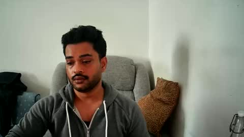 naniii2 online show from 26, 10, 2025