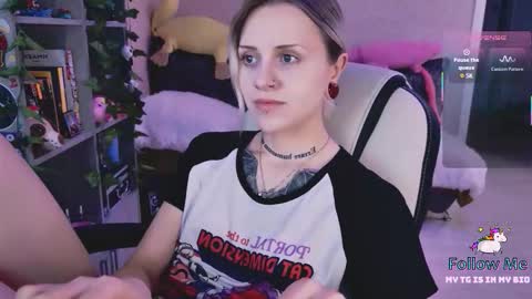 Monday-Friday 12-4 AM and 6-9 AM New York time online show from 21, 3, 2026