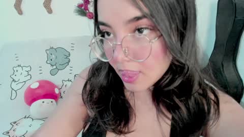 Snapshot of naoko_uwu chatting on 23, 12, 2024 Naoko online show from 23, 12, 2024