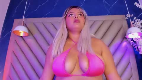 naomi_velour online show from 4, 6, 2026