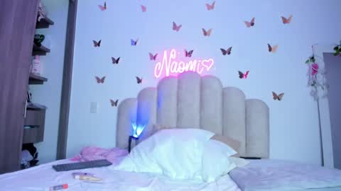 Snapshot of naomiasha_ chatting on 16, 9, 2025 online show from 16, 9, 2025