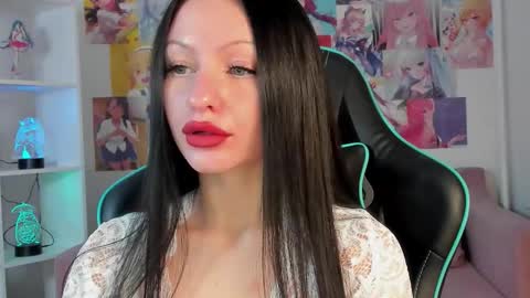 Snapshot of naomiblakes chatting on 24, 11, 2025 Naomi online show from 24, 11, 2025