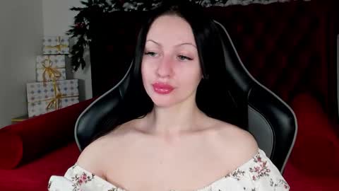 Snapshot of naomiblakes chatting on 17, 12, 2025 Naomi online show from 17, 12, 2025