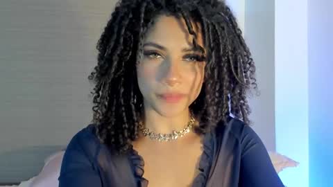 Snapshot of naomidawsonn chatting on 20, 11, 2025 naomidawson online show from 20, 11, 2025