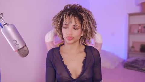 naomidawson online show from 18, 3, 2026