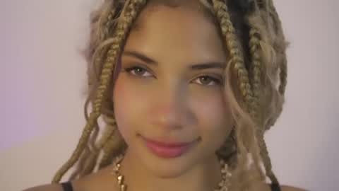 naomidawson online show from 22, 4, 2026