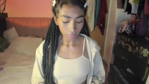 Snapshot of naomii1020 chatting on 13, 1, 2025 Naomii online show from 13, 1, 2025