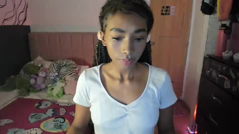 Snapshot of naomii1020 chatting on 18, 2, 2025 Naomii online show from 18, 2, 2025